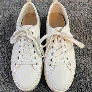 Vionic Winny White Sneakers 11M